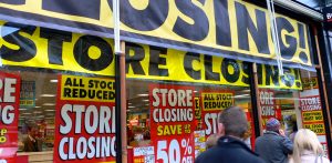 Read more about the article RadioShack declares bankrupty